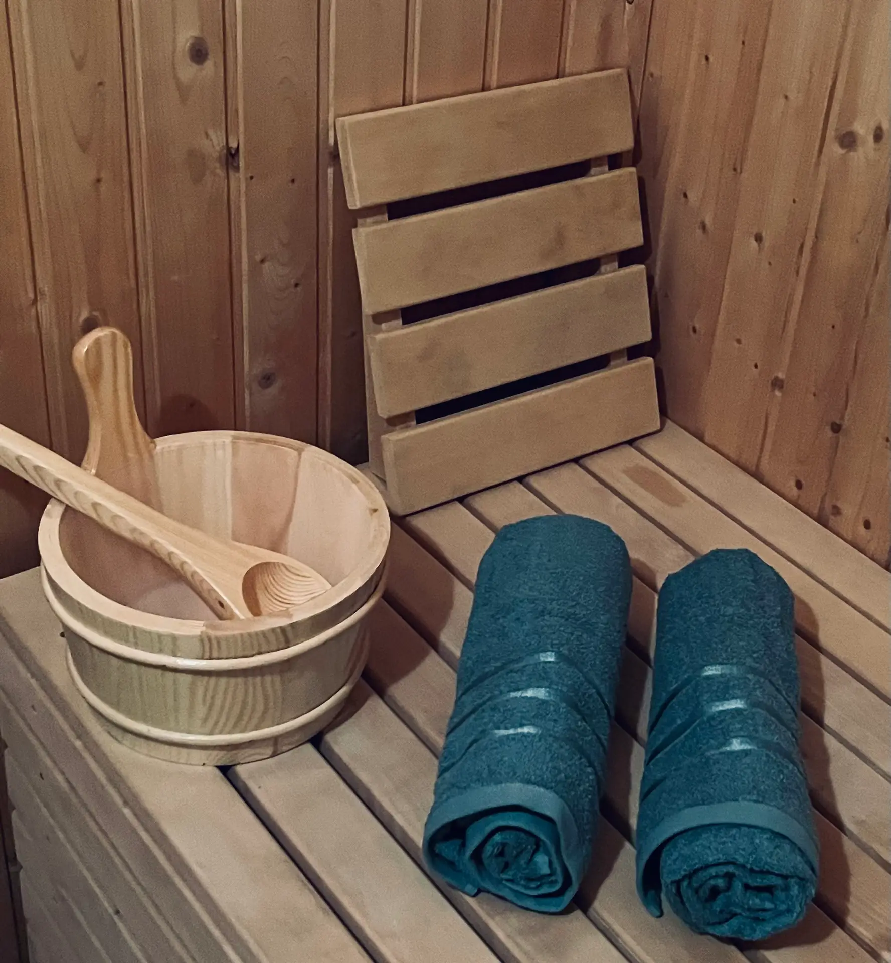 Klasická Masáž Plzeň & Sauna Plzeň | Radobyčice U Pole. Masáž Plzeň a sauna Plzeň - klasická masáž, relax, wellness a saunování v soukromí. U Pole v Radobyčicích nabízíme masáž na míru, privátní saunu a odpočinek.